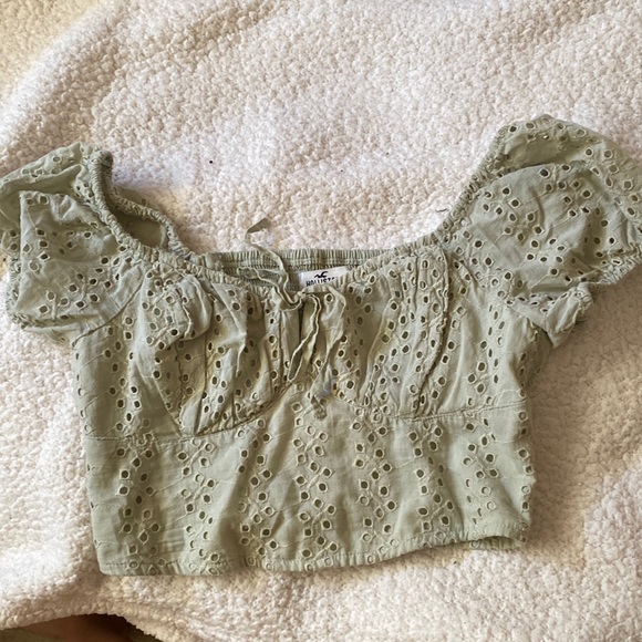 Hollister Tops - hollister sage green top